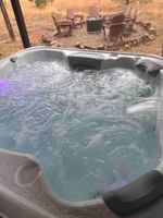 Alquiler Vacacional - Home on Hills- NEW HOTTUB