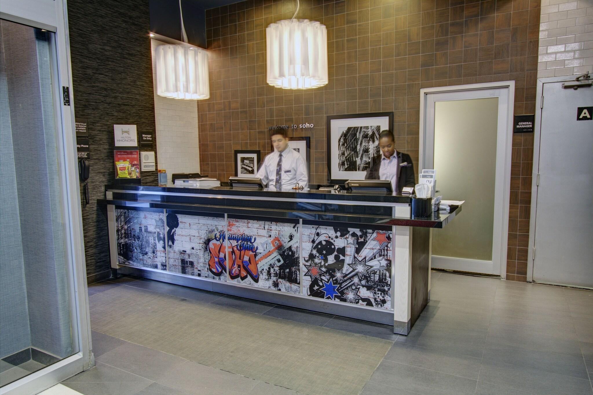 Vista Lobby Soho 54