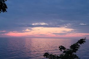 Alquiler Vacacional - UP Adventure Basecamp with hot tub close to the Porcupine Mountains.