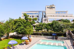 Alojamiento - Grand Royal Swiss Hotel