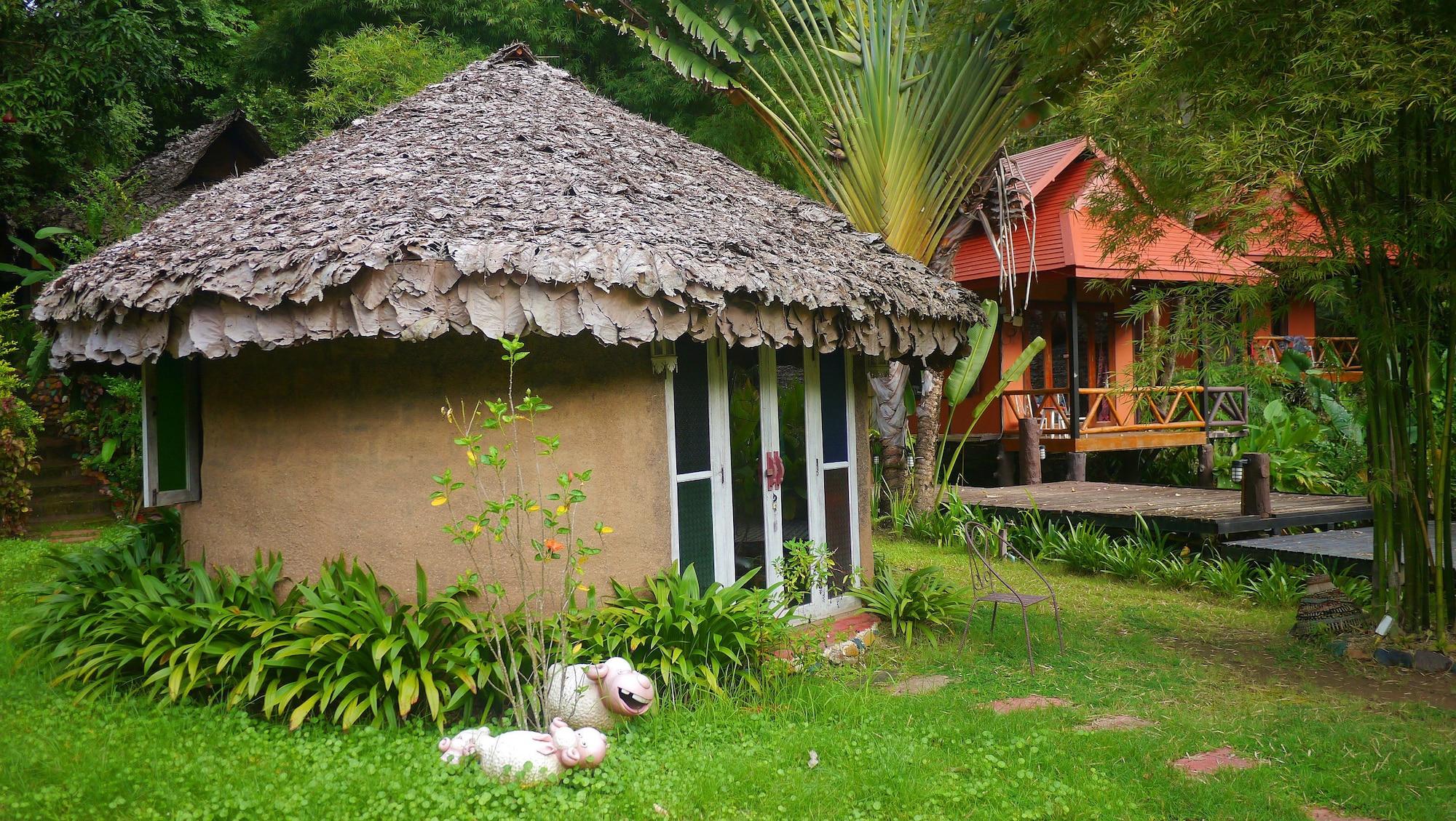 Varios Pho Rak Nah Pai Guesthouse