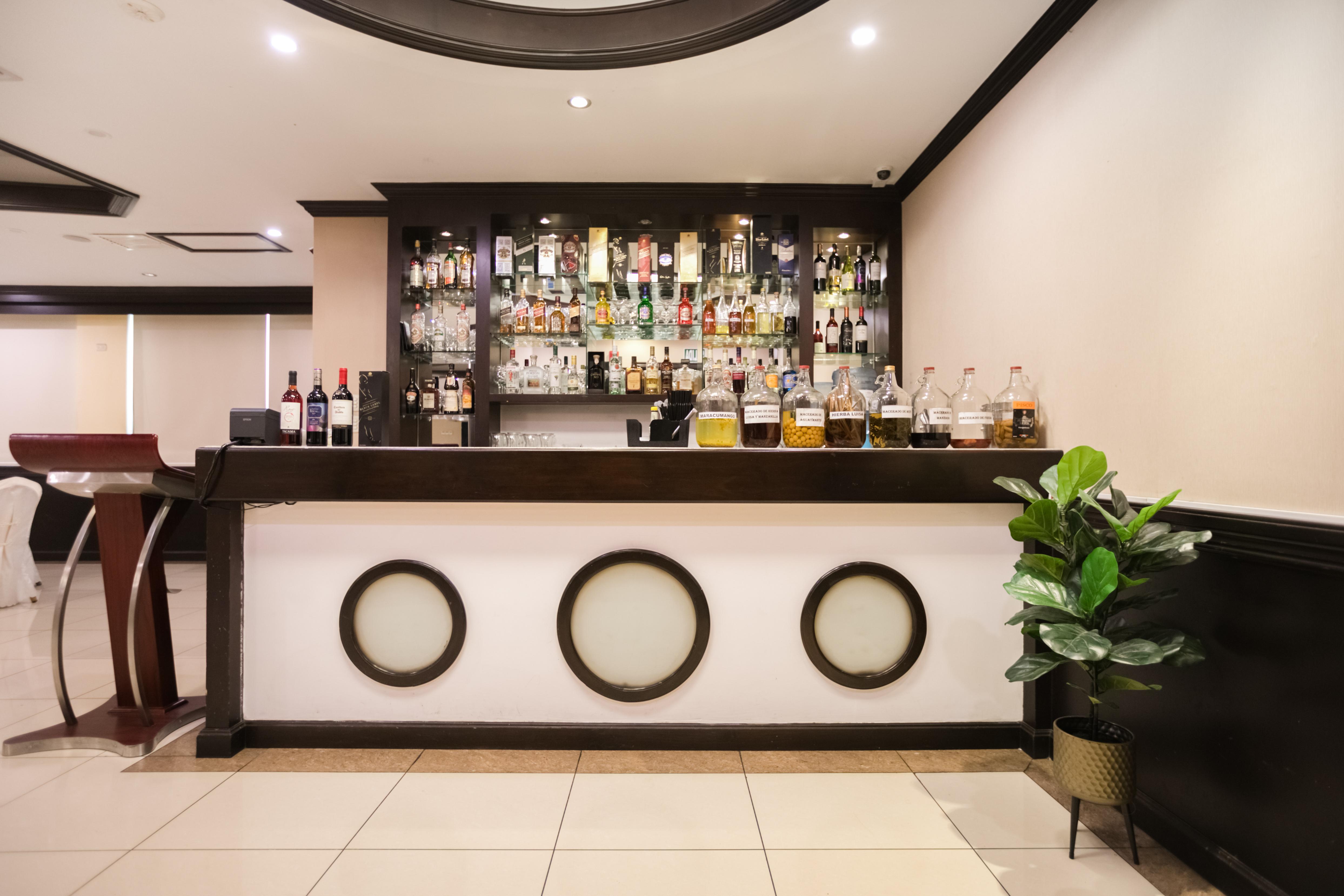 Bar/Salón Kingdom Hotel
