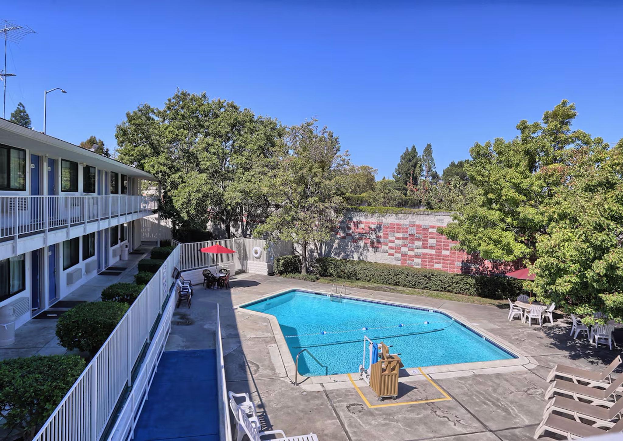 Vista Exterior Park Inn by Radisson Walnut Creek