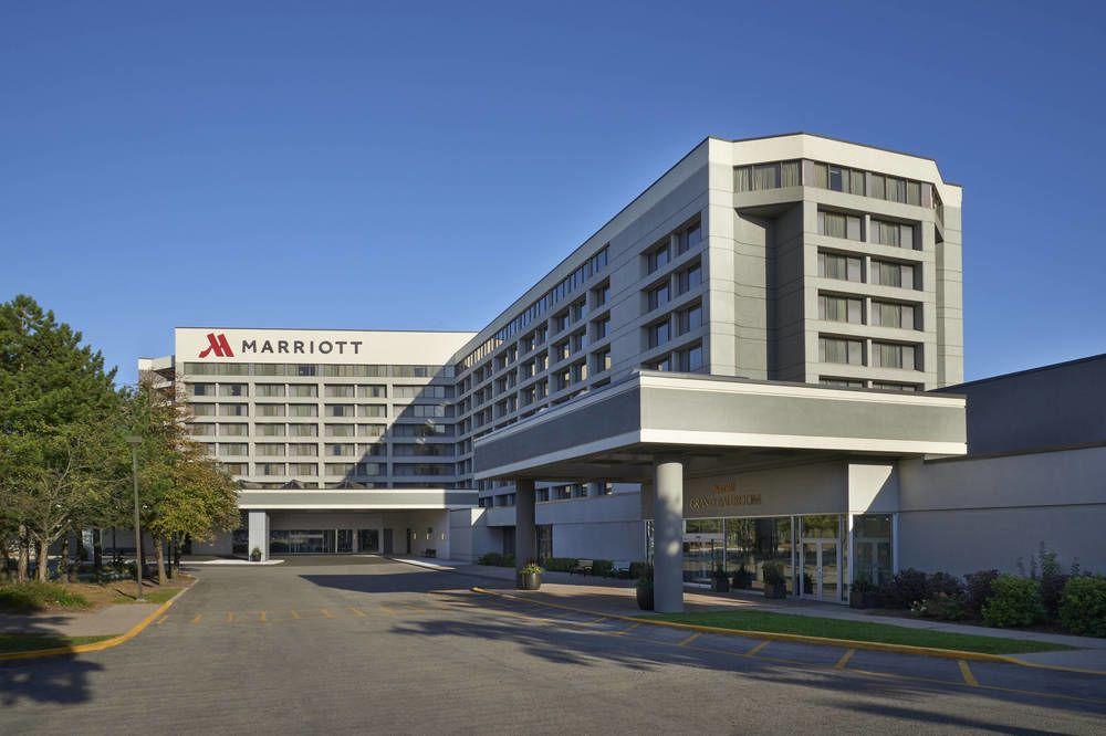 Vista Exterior Toronto Airport Marriott Hotel