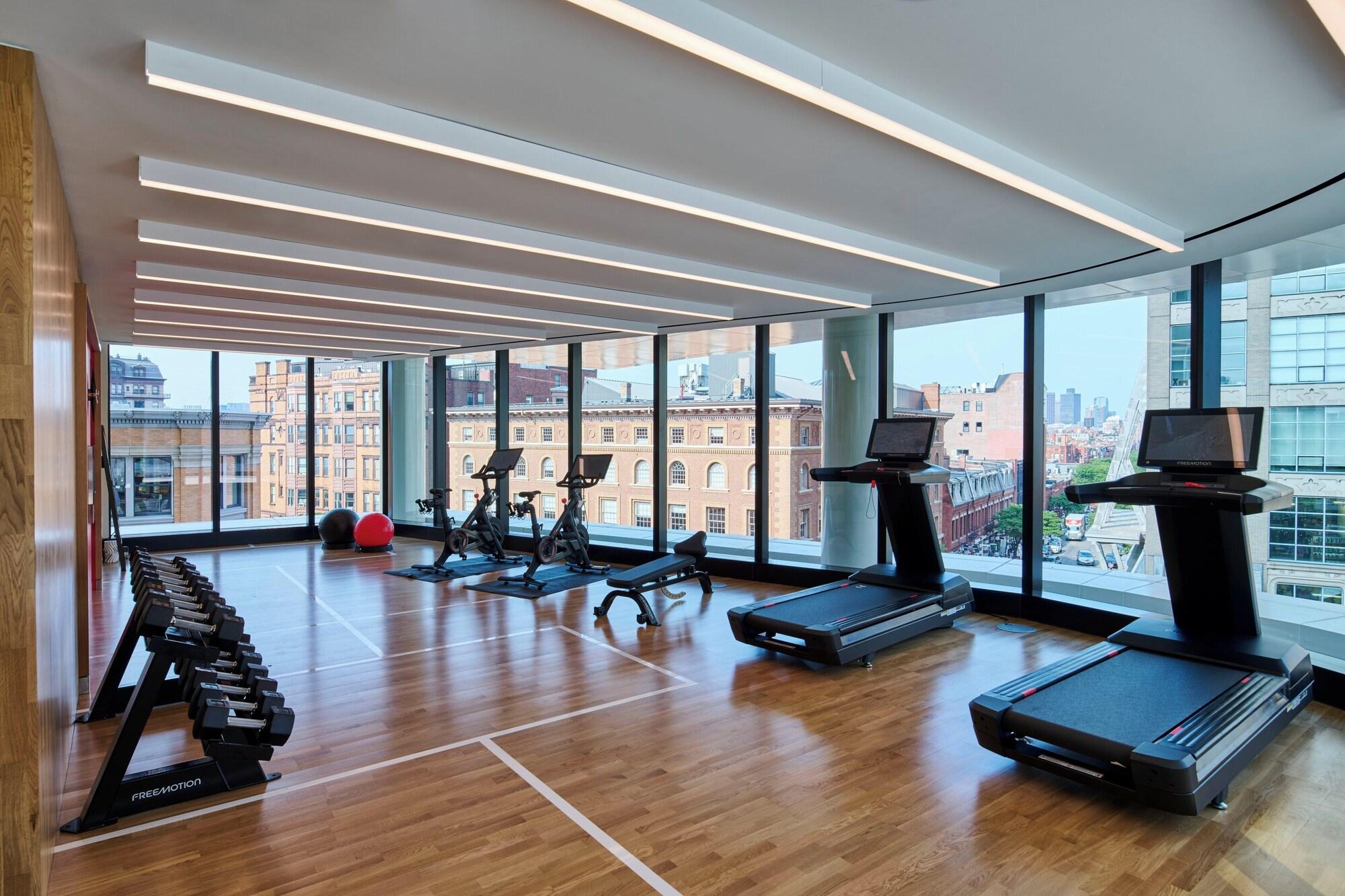 Gimnasio citizenM Boston Back Bay
