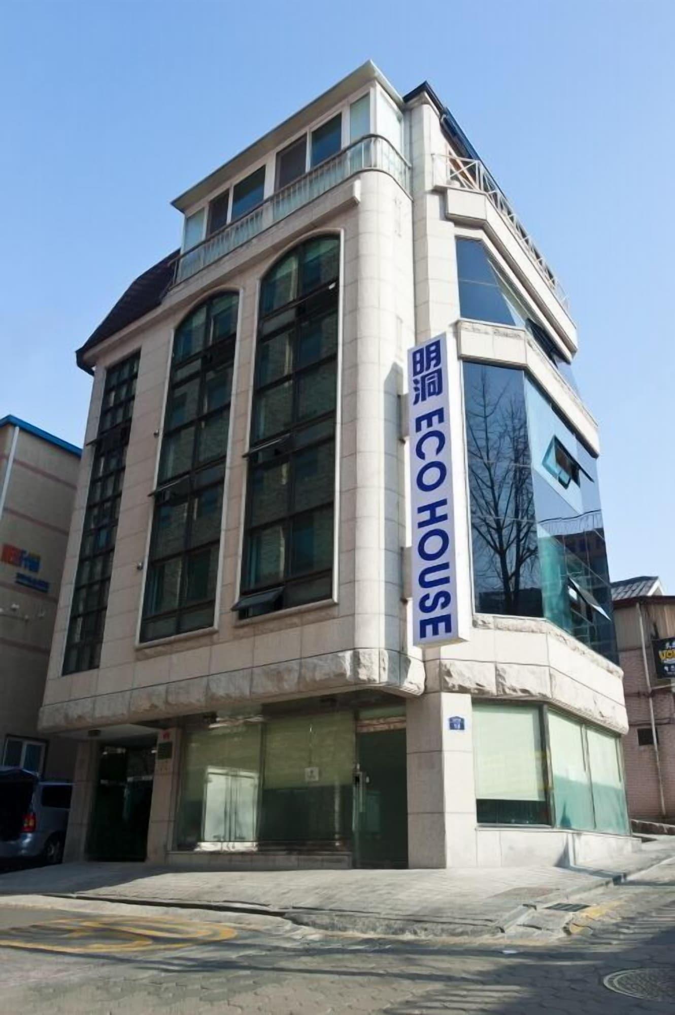 Varios Myeongdong ECO House