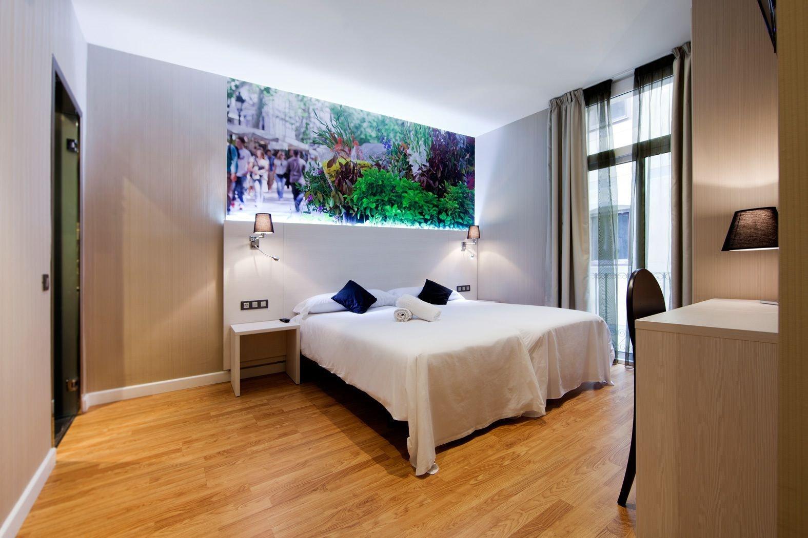 Varios Hostal Bcn Ramblas