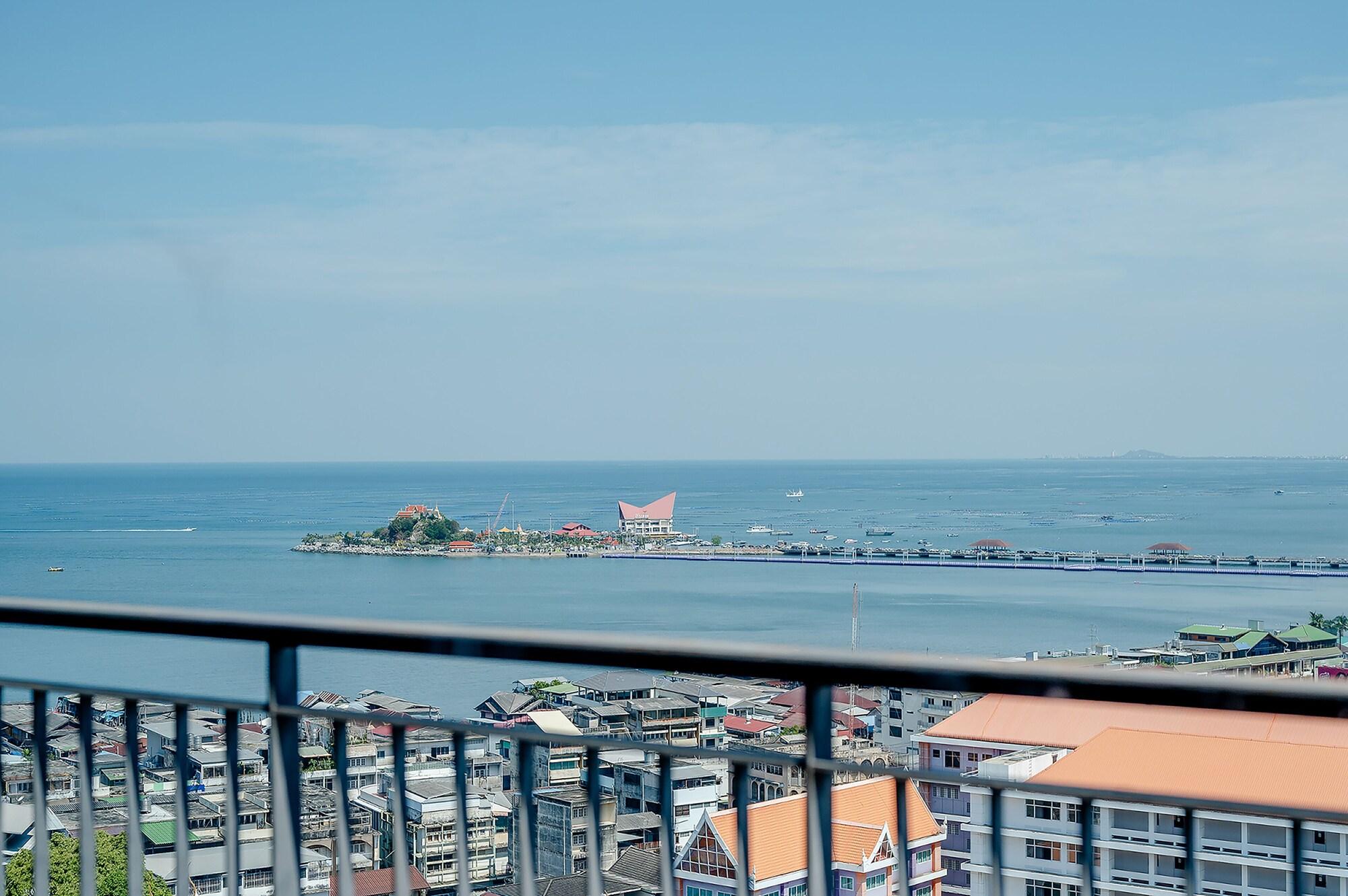 Playa Somerset Harbourview Sri Racha