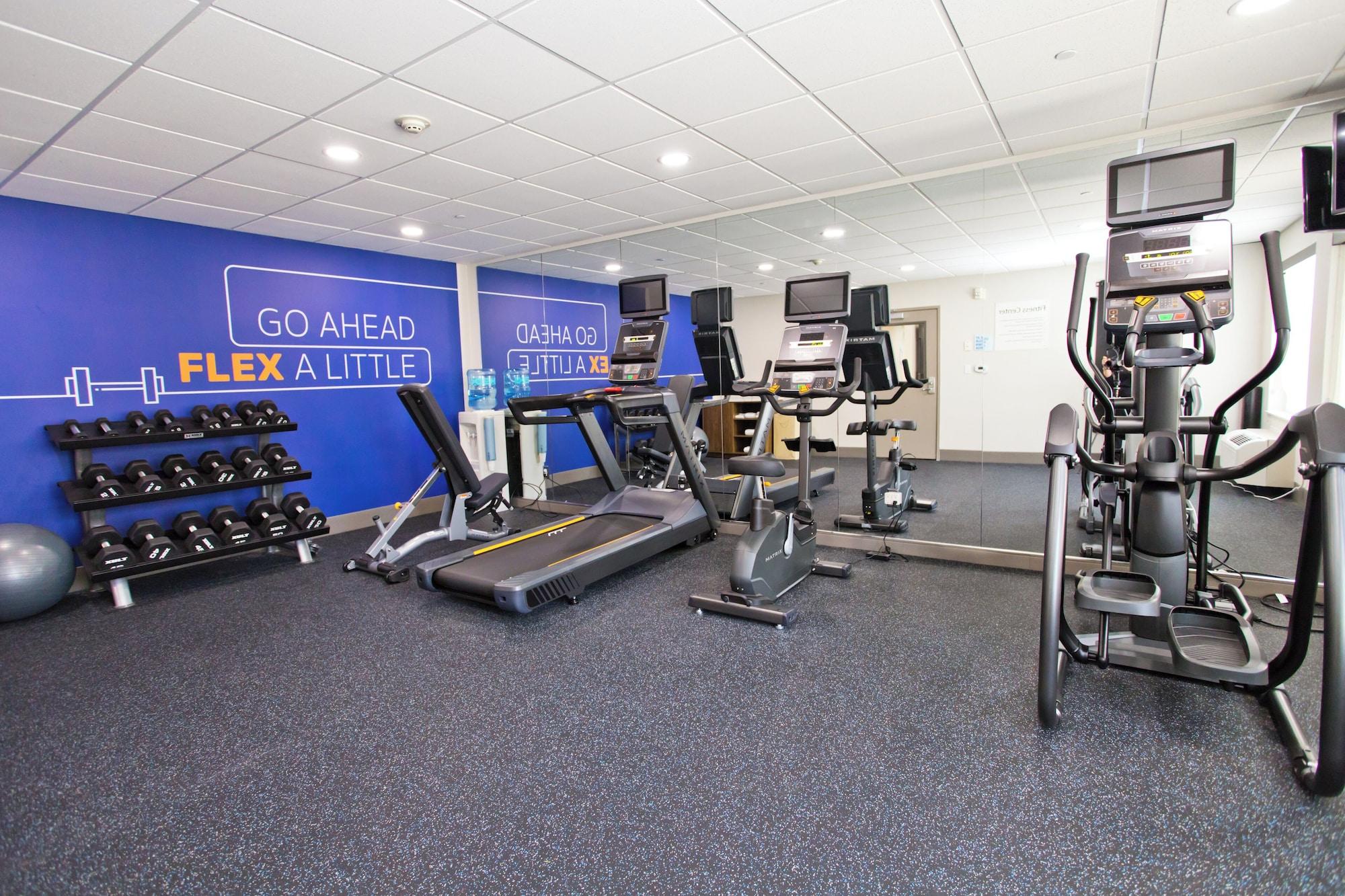 Gimnasio Holiday Inn Express & Suites Sacramento NE Cal Expo by IHG