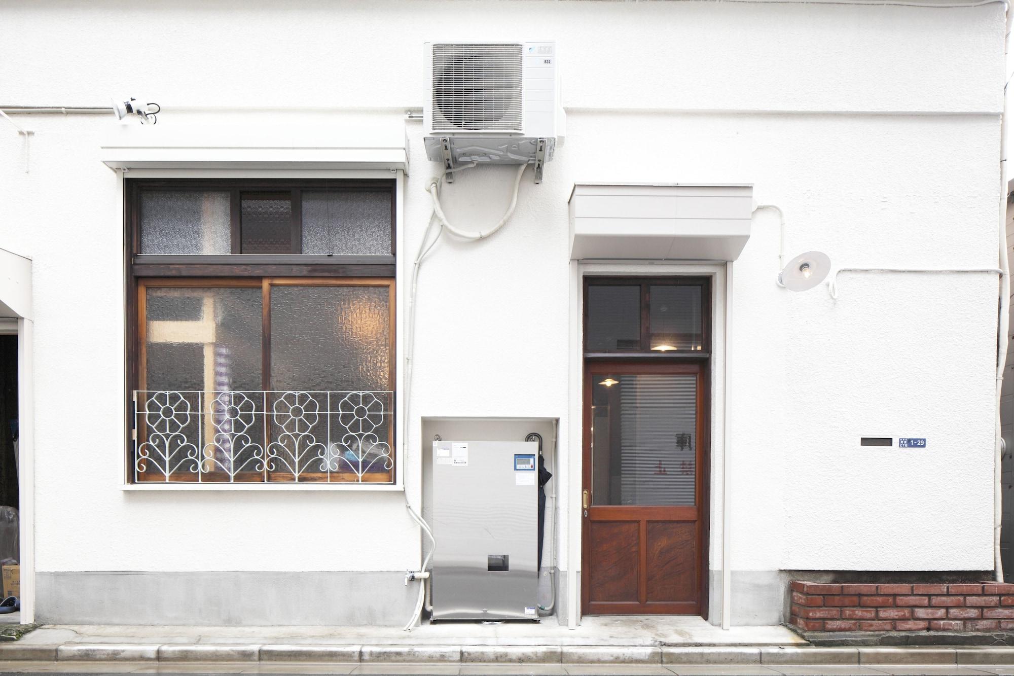 Vista Exterior Tokyo Hikari Guesthouse - Hostel