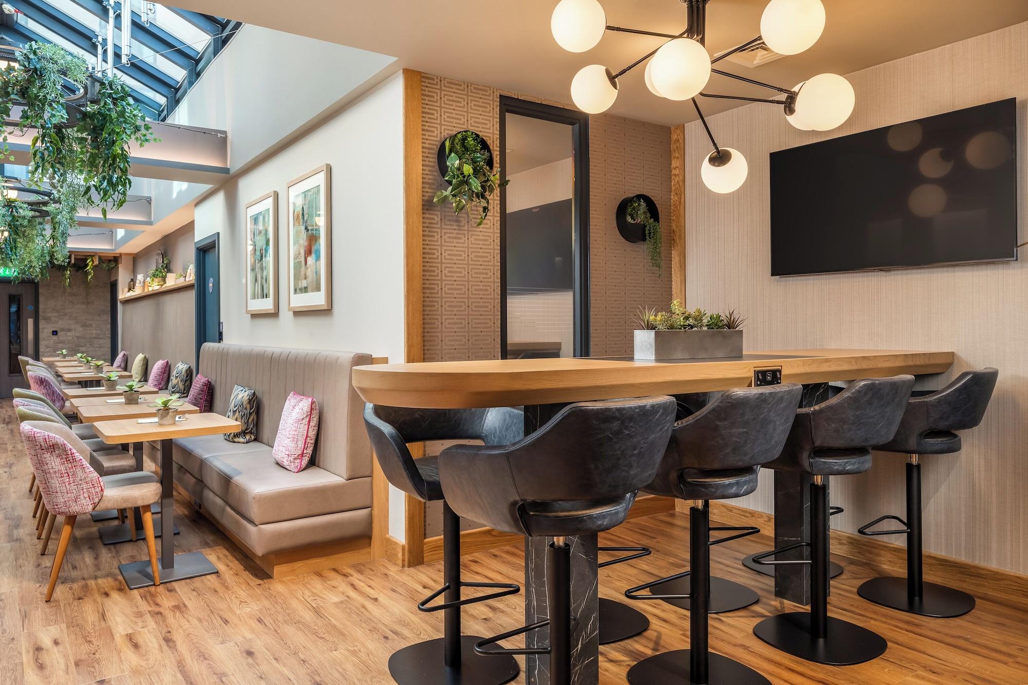 Vista Lobby Point A Hotel London Shoreditch