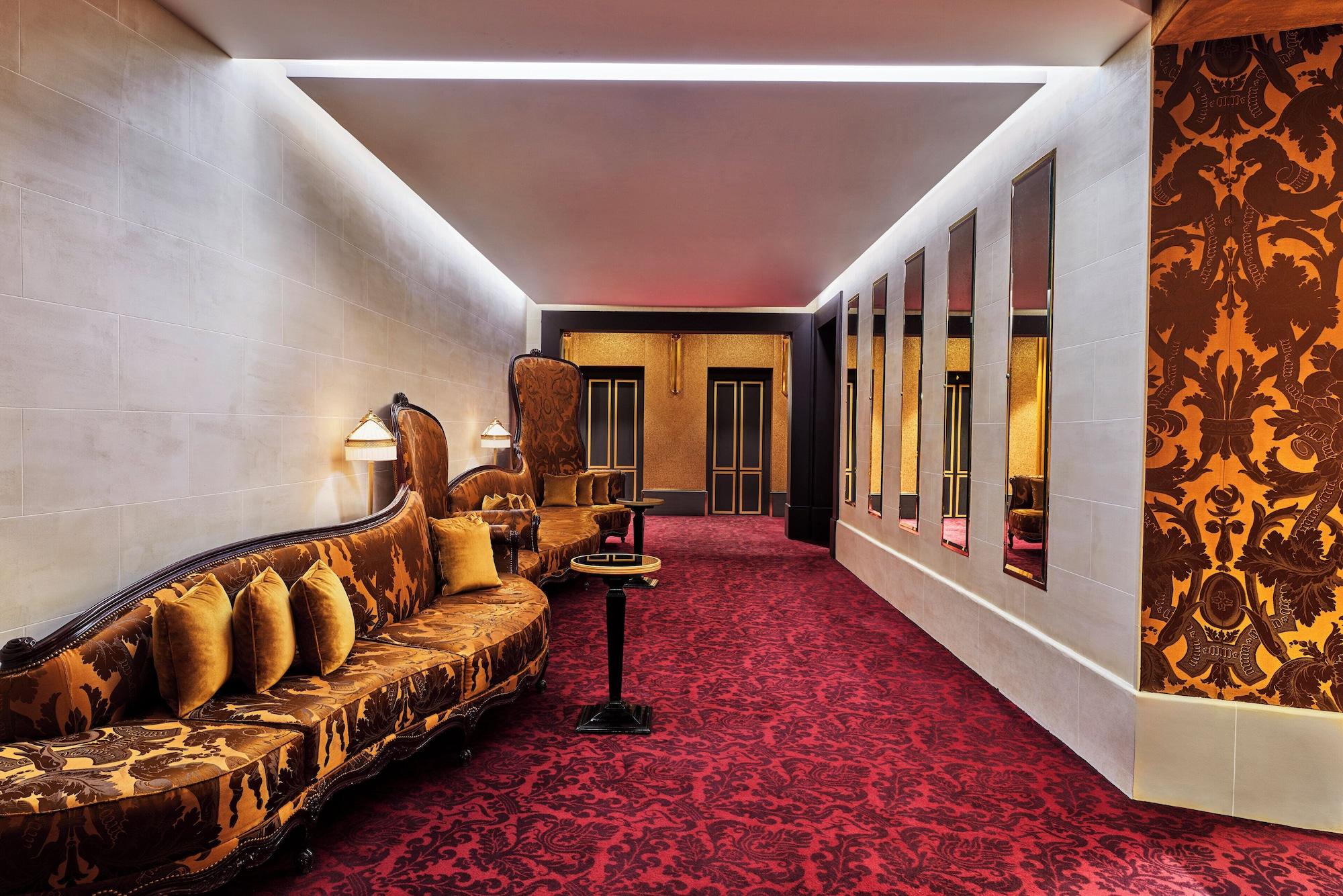 Vista Lobby Hôtel Barrière Fouquet's Paris