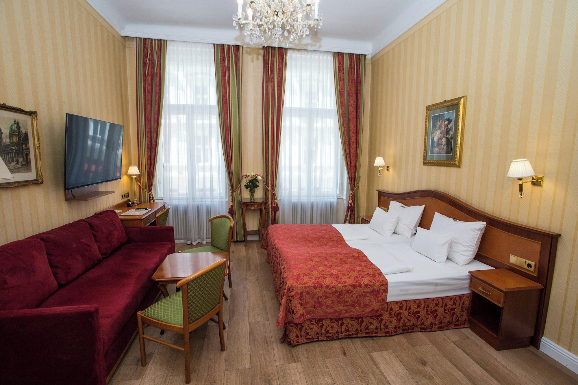 Varios Opera Suites - Self Check-in