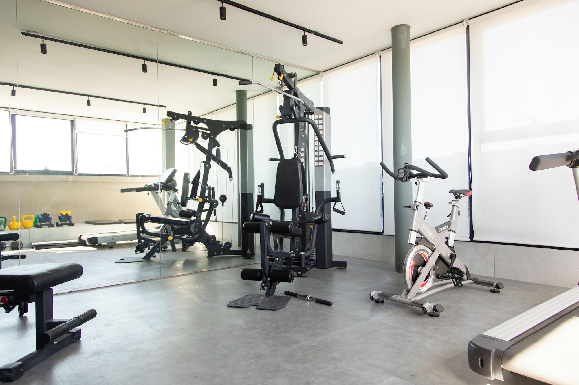 Gimnasio FLIPAHUS Costa Rica 4300