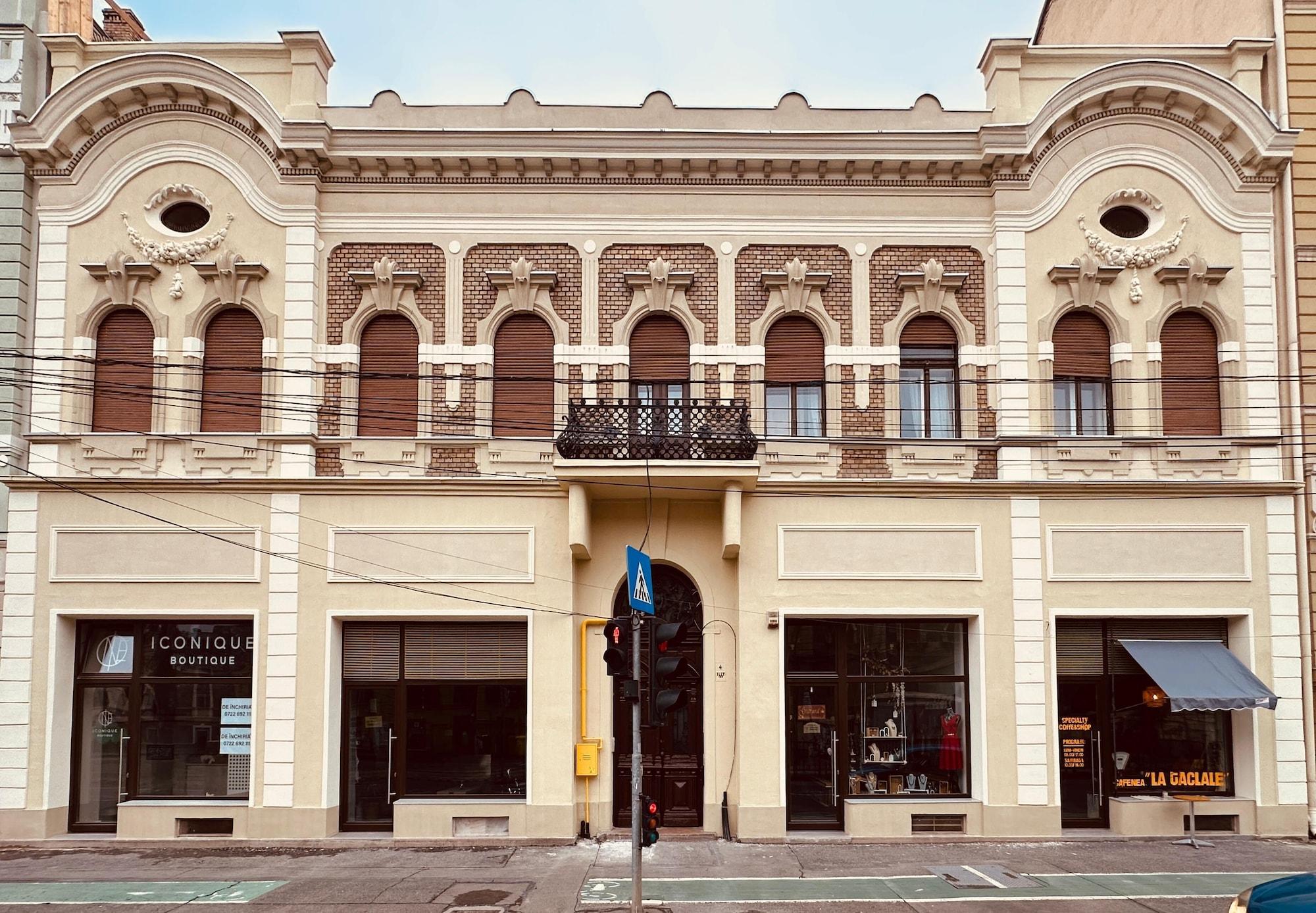 Varios Carol Residence | powered by NEO