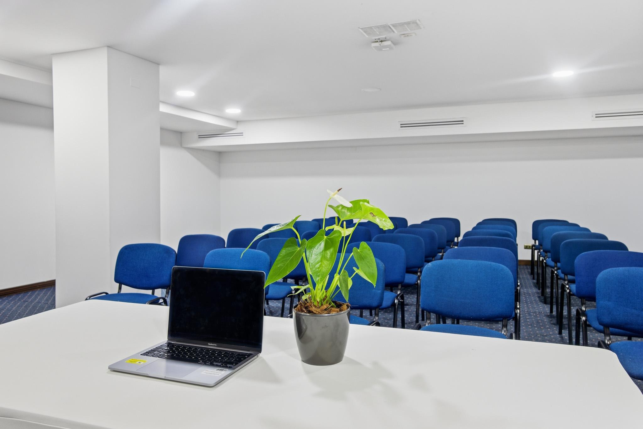 Sala de Reuniones Hotel Egina Medellín