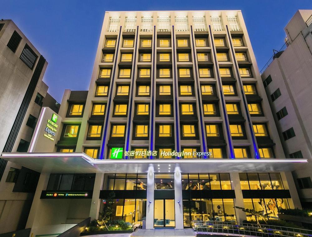 Varios Holiday Inn Express Taichung Fengchia by IHG