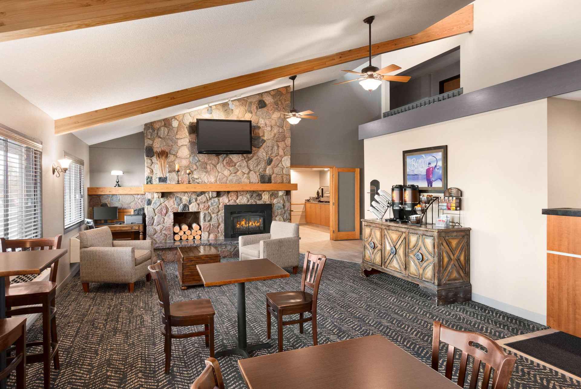 Bar/Salón AmericInn by Wyndham Bemidji