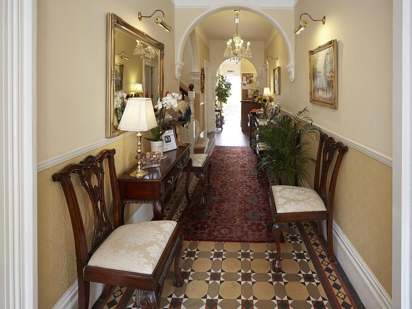 Vista Lobby Somerville House