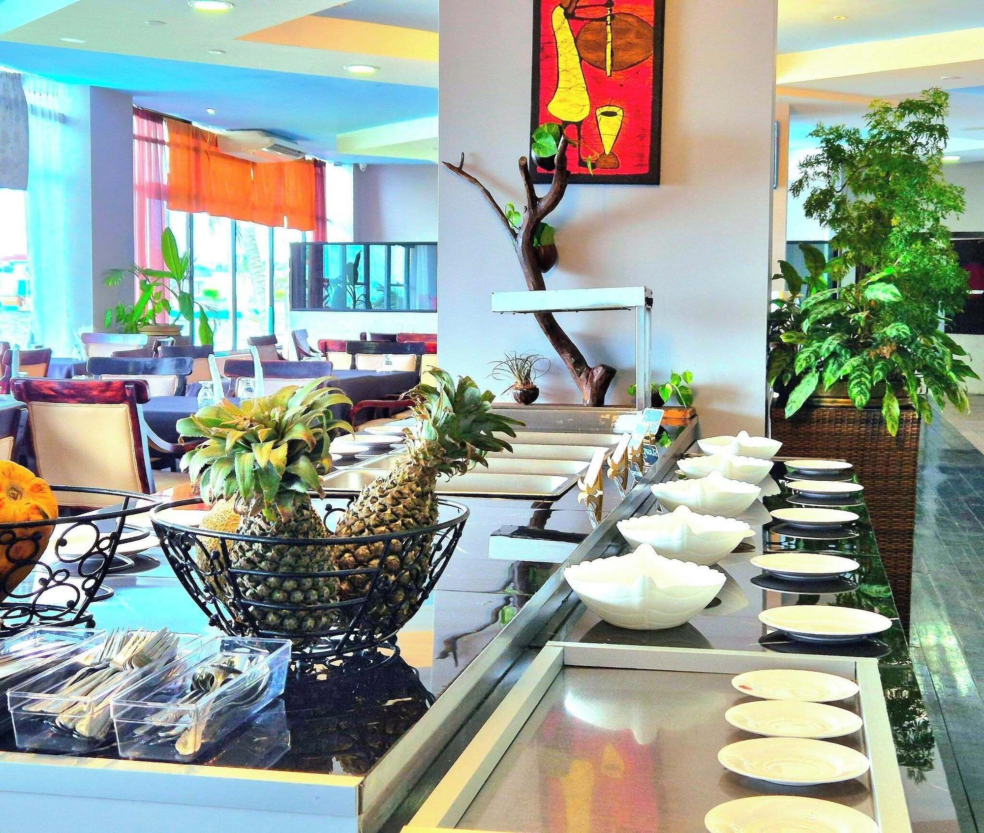 Restaurant Ramada Belize City Princess Hotel