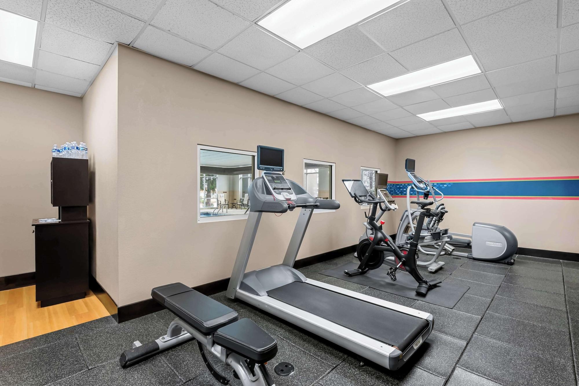 Gimnasio Hampton Inn & Suites Charlotte Airport