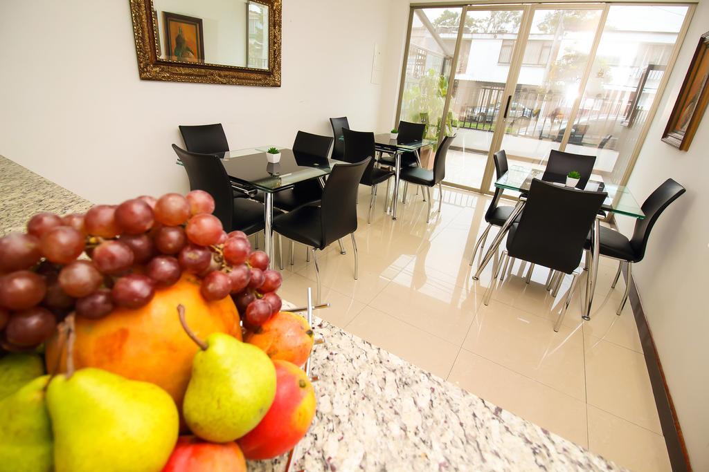 Bar/Salón Casa Quinta Hotel Embajada
