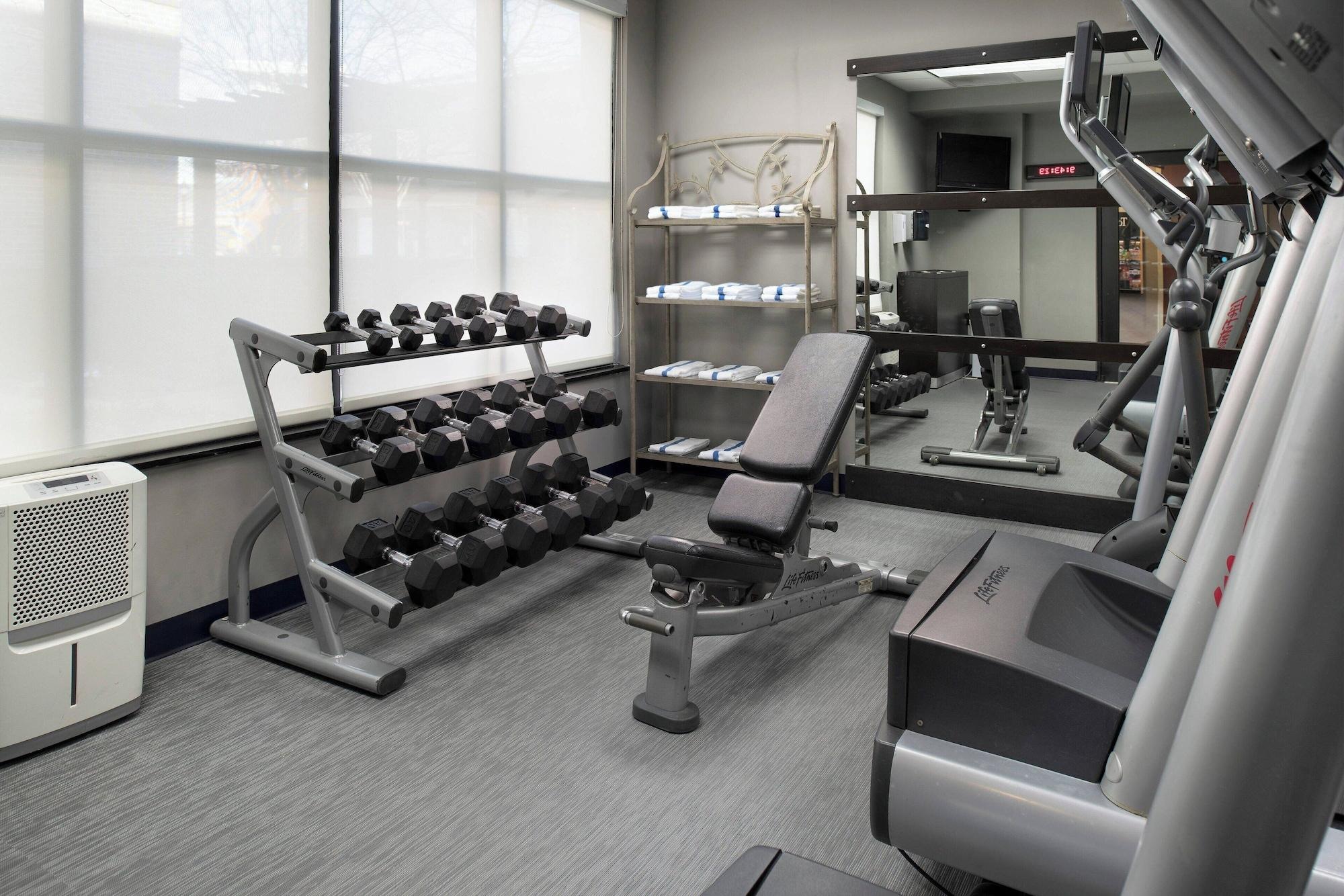Gimnasio Courtyard by Marriott Collierville