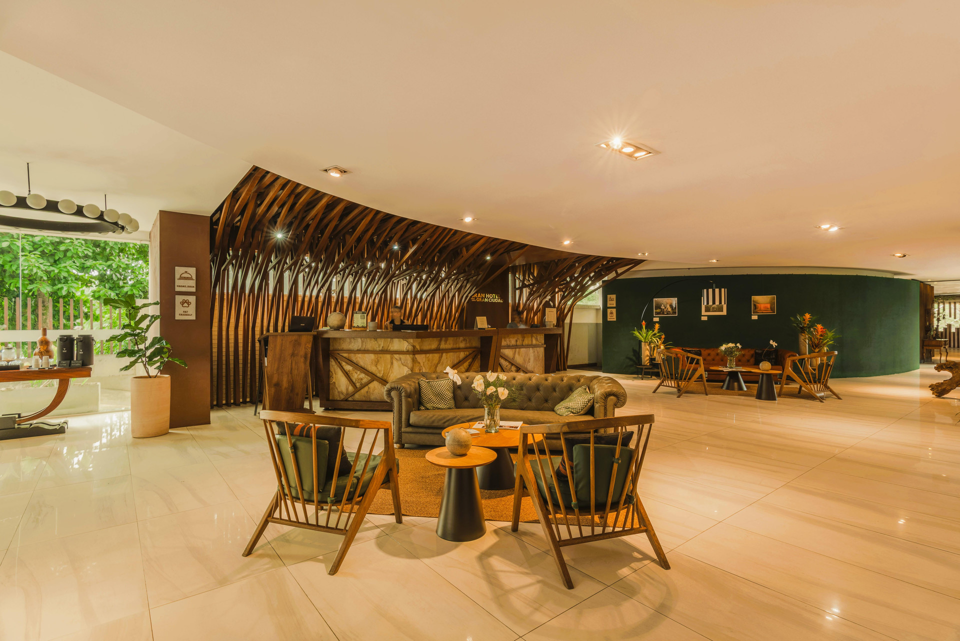 Vista Lobby V Grand Hotel, a member of Radisson Individuals