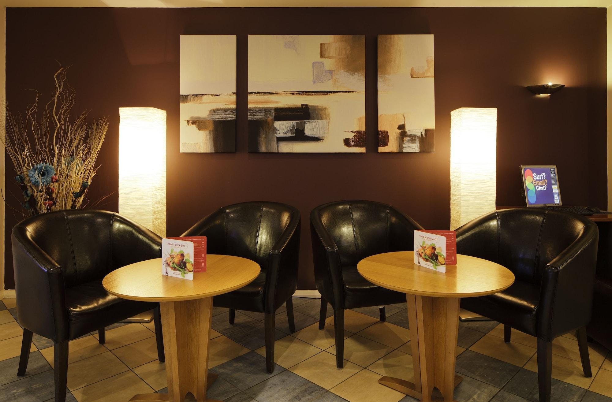 Vista Lobby ibis Chesterfield North - Barlborough