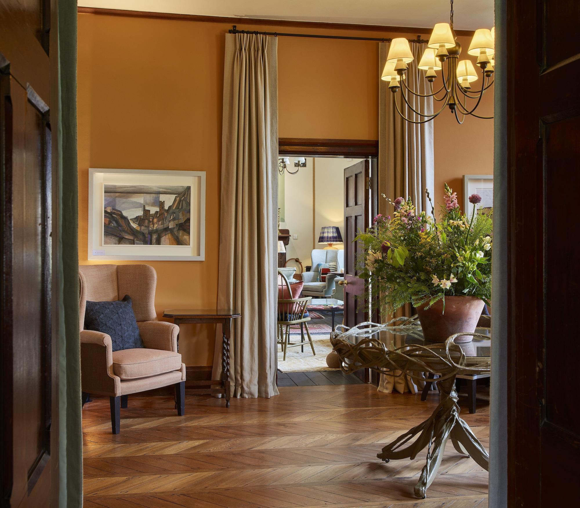 Vista Lobby Grove of Narberth