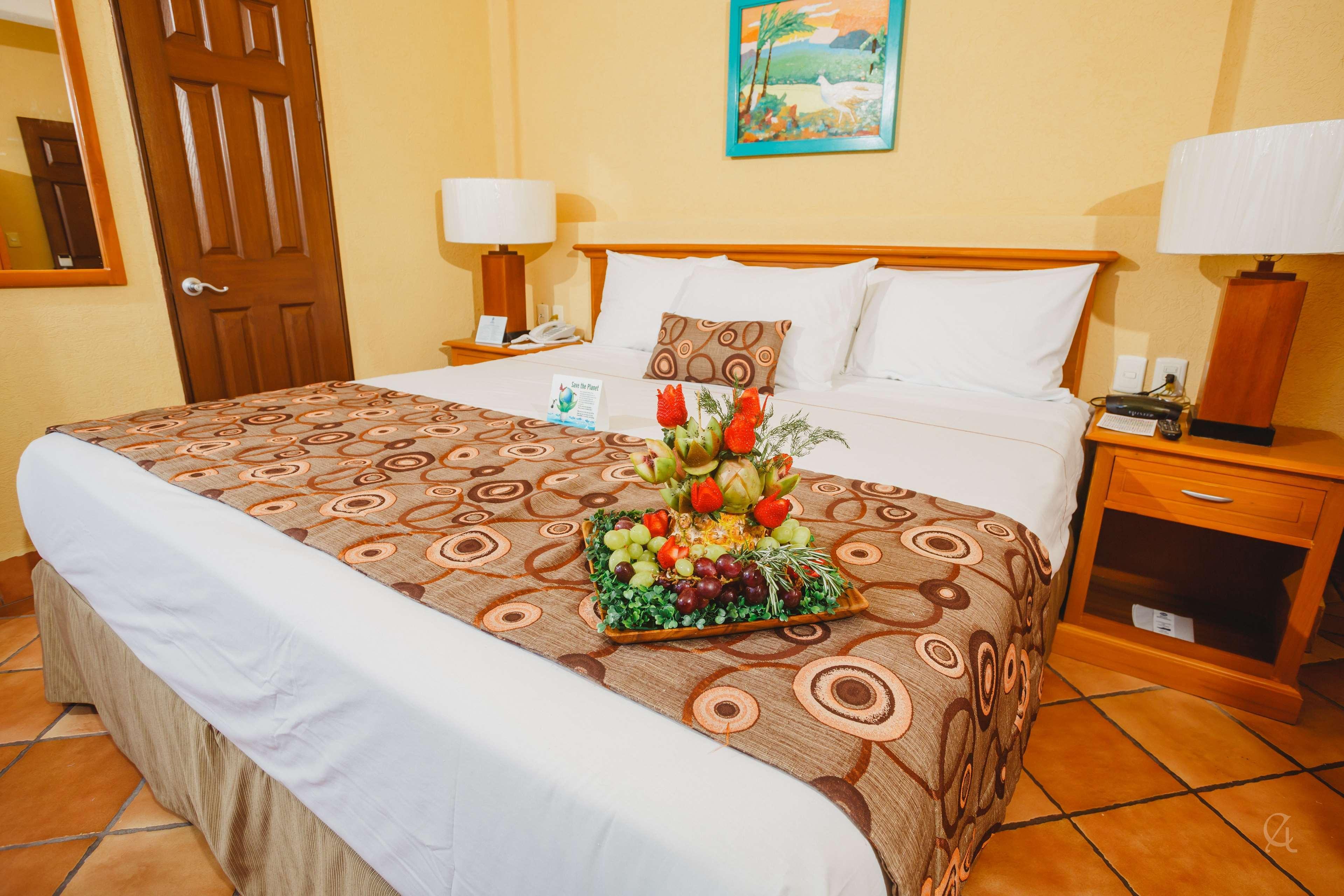 Vista Exterior Best Western Posada Freeman