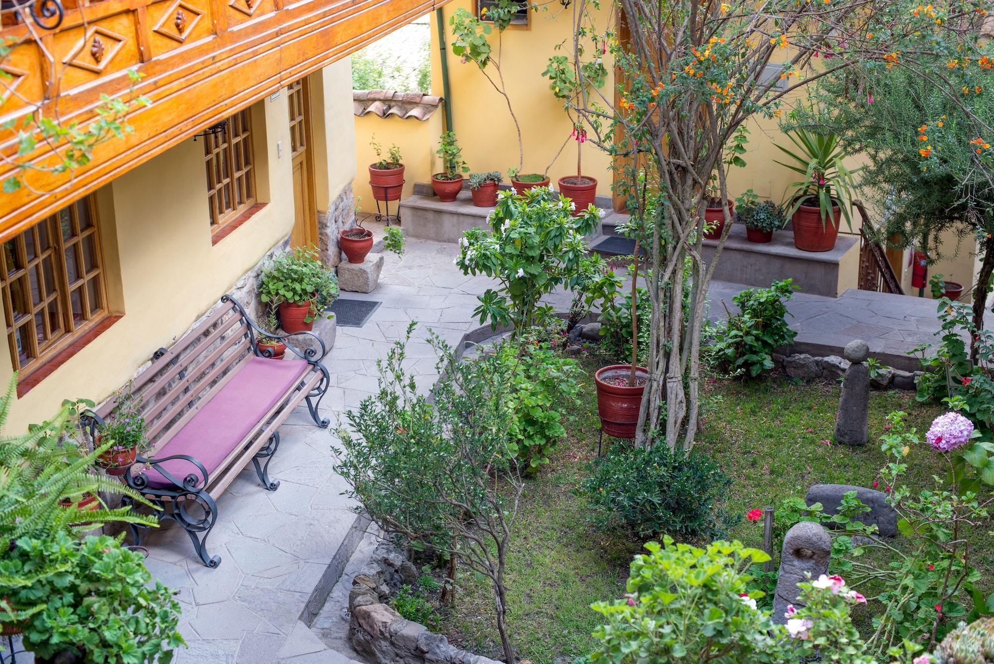 Vista Exterior Amaru Colonial