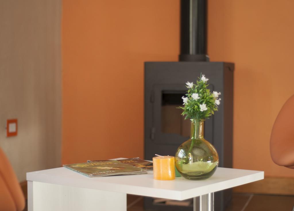 Varios Yaguarete Pora