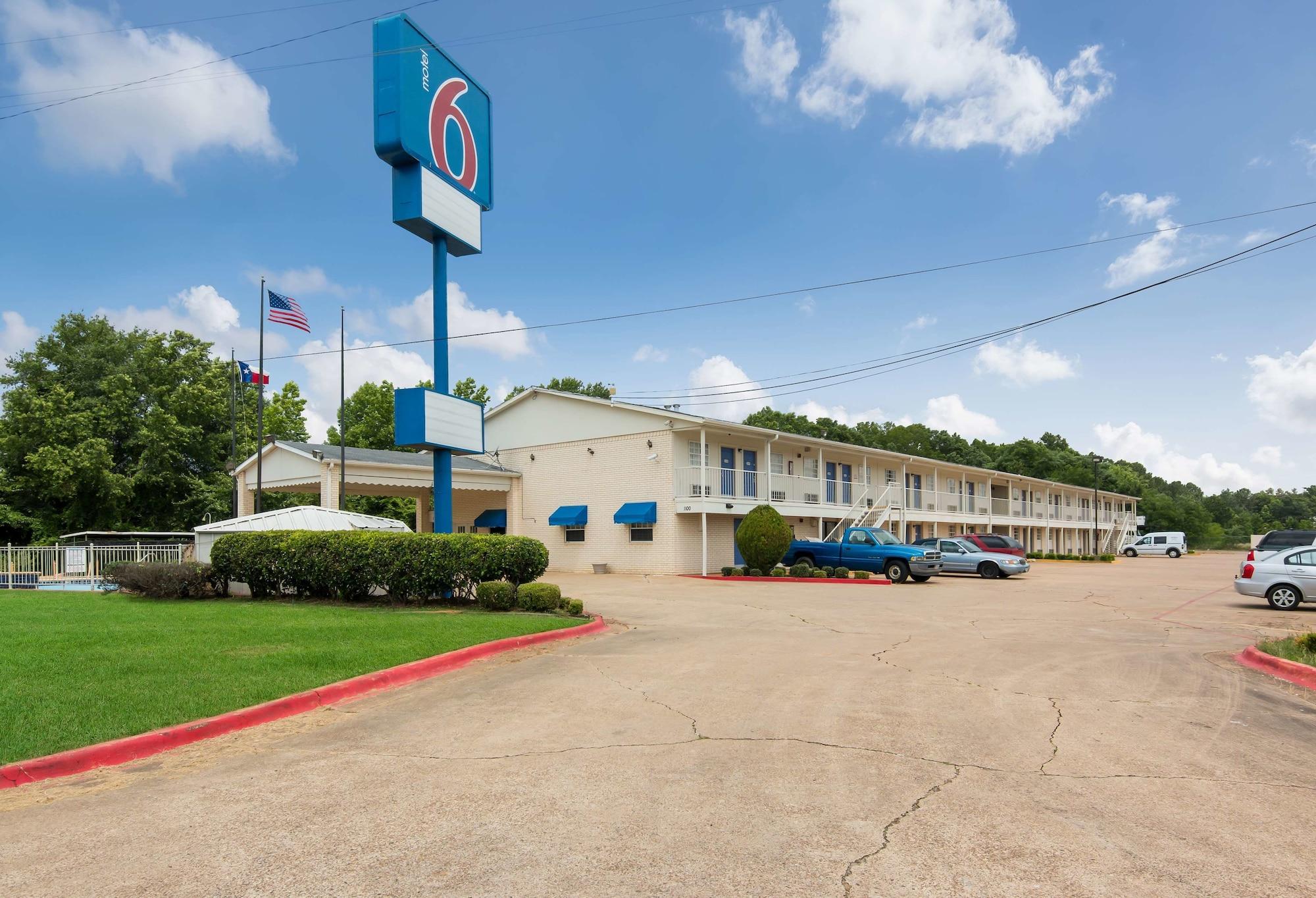 Vista Exterior Motel 6 Atlanta, TX