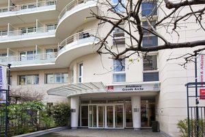 Alojamiento - Séjours & Affaires Courbevoie Grande Arche