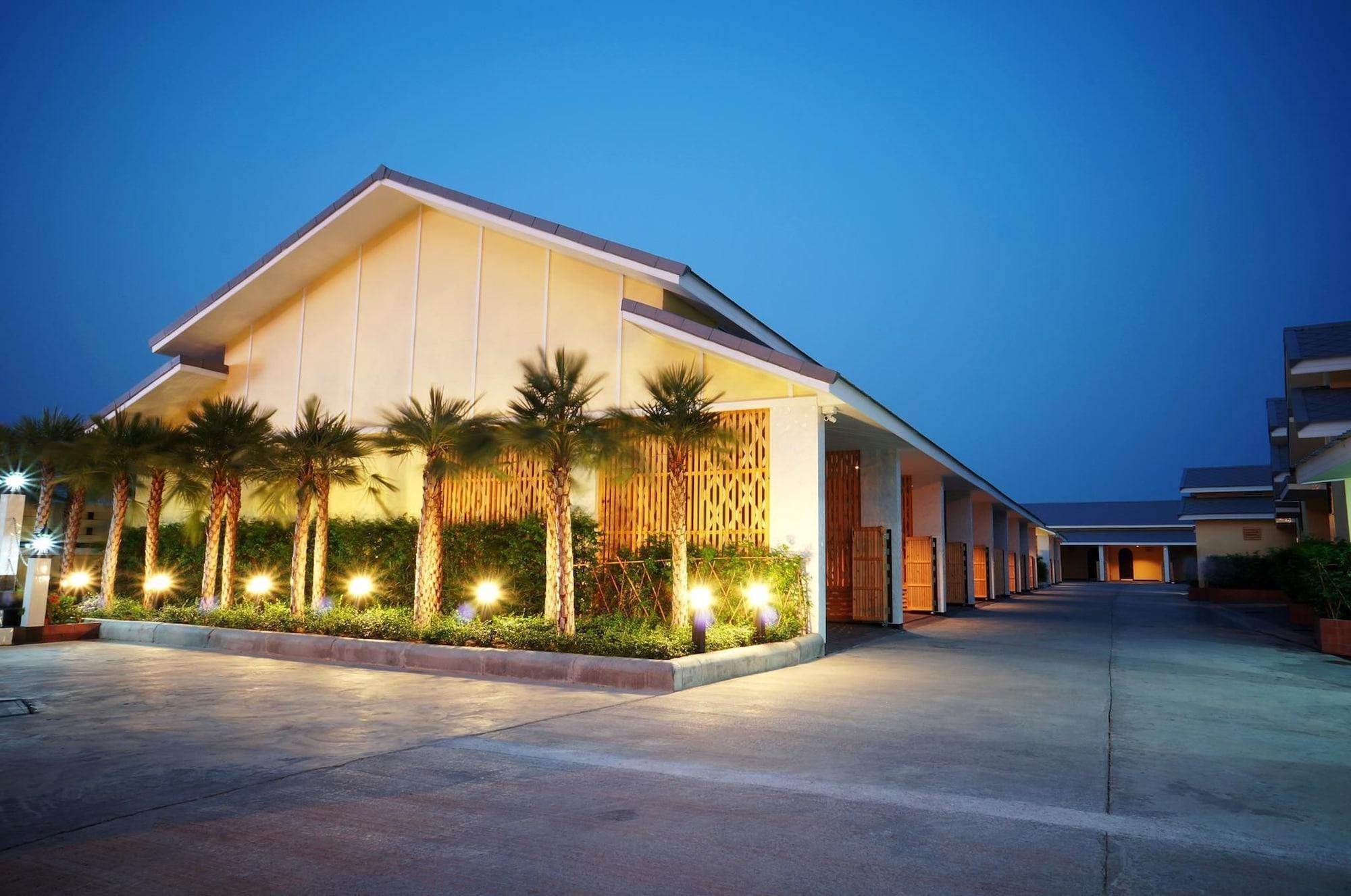 Varios Roses Hua Hin Hotel