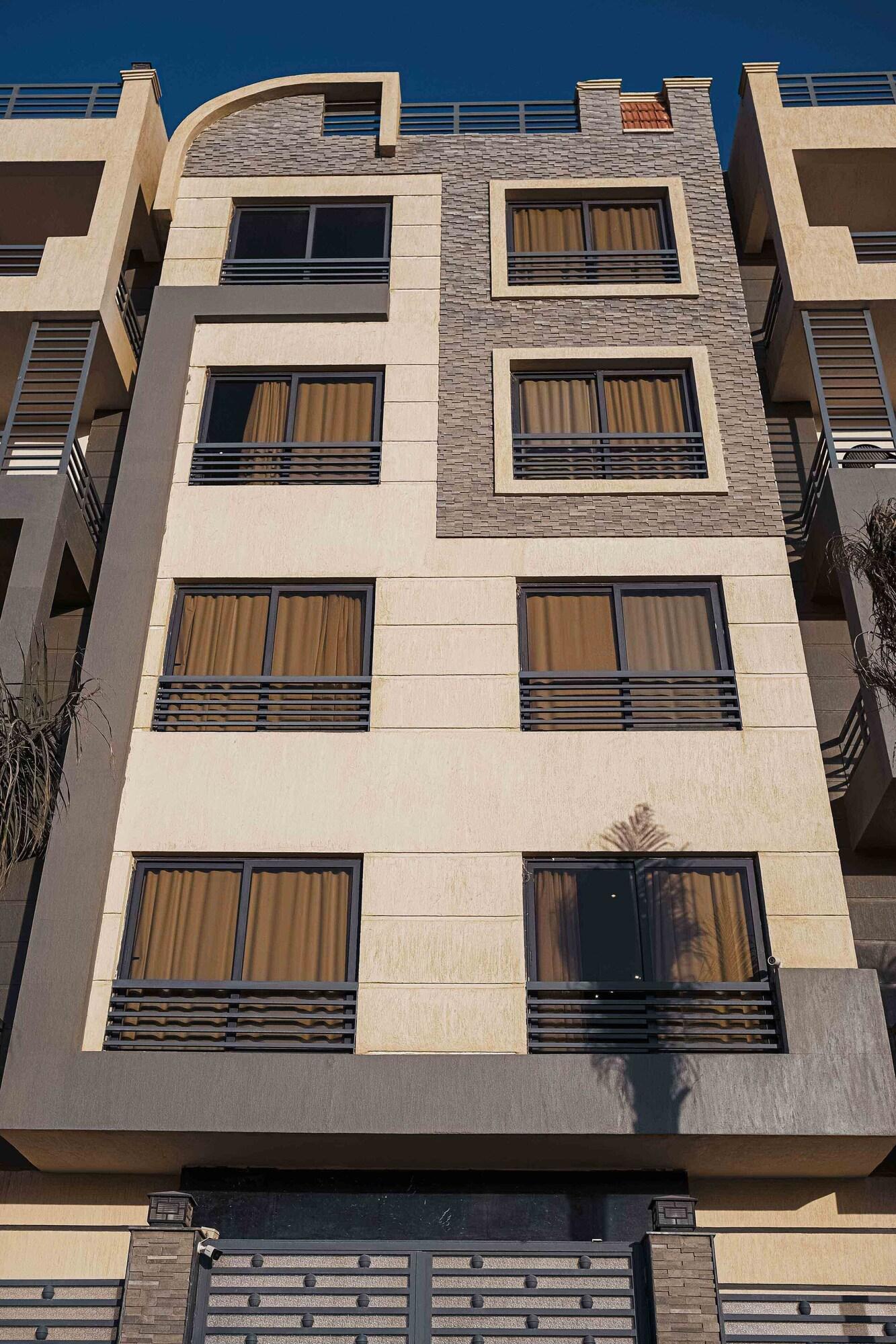 Vista Exterior BIRD NEST Near AUC