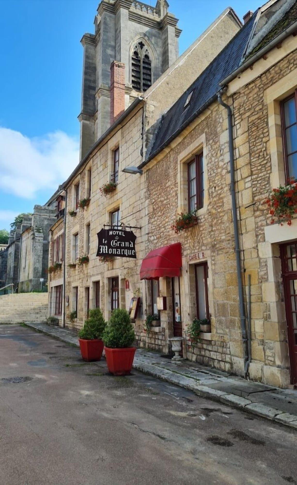 Varios Hotel Restaurant le grand monarque