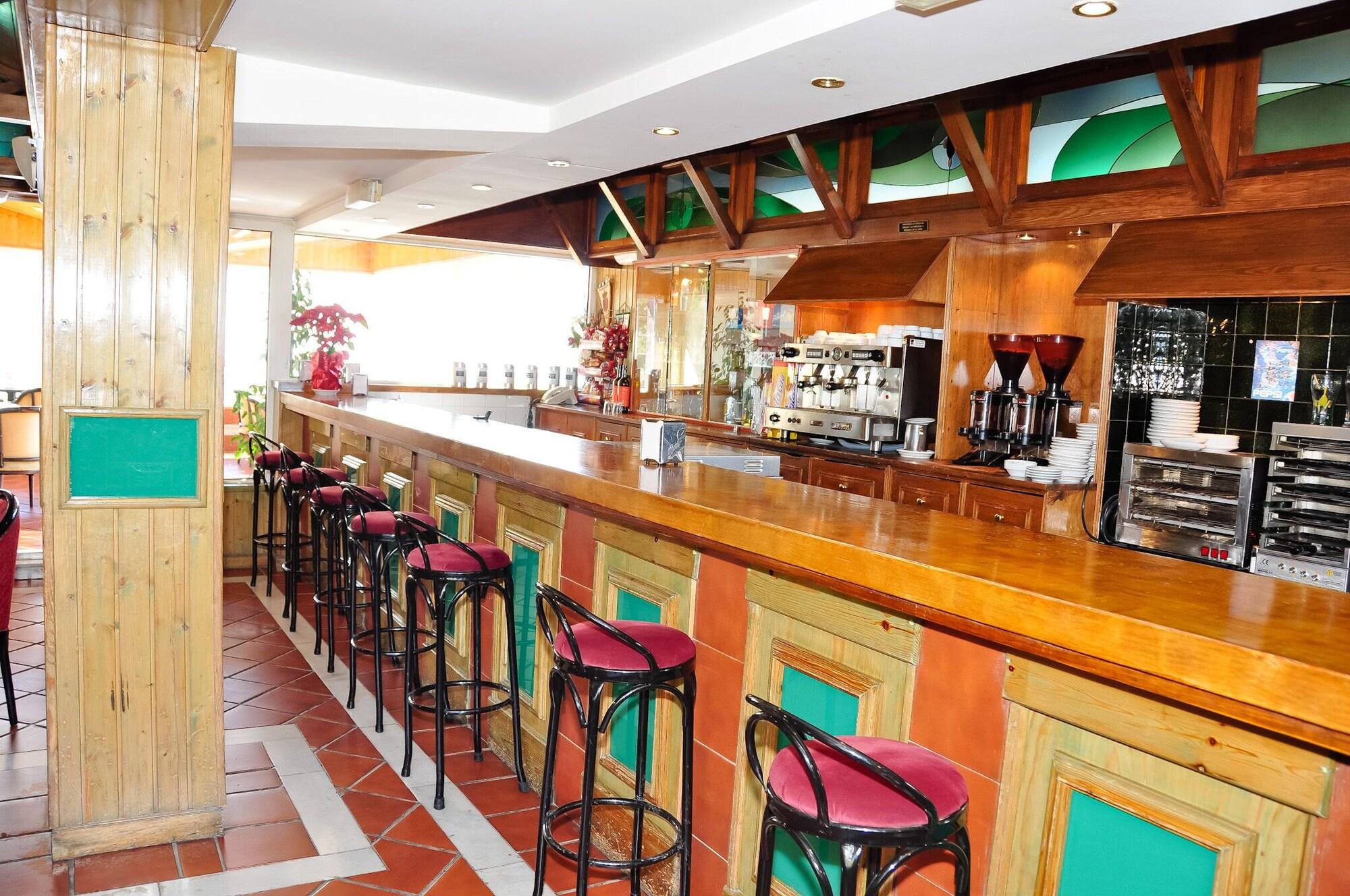 Bar/Salón Hotel Nevasur