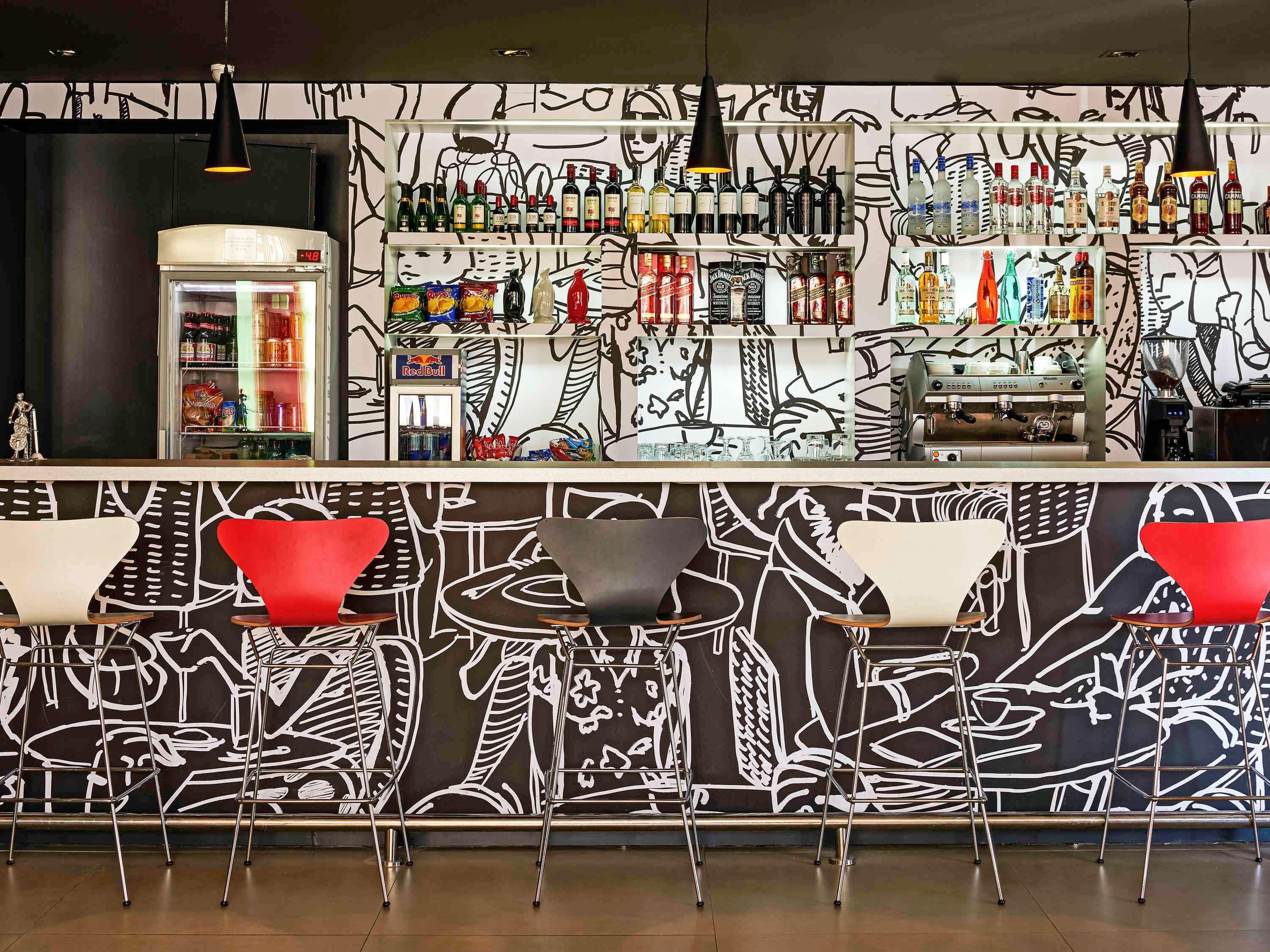 Bar/Salón Ibis Goiania