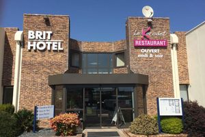 Alojamiento - Brit' Hotel le Kerodet