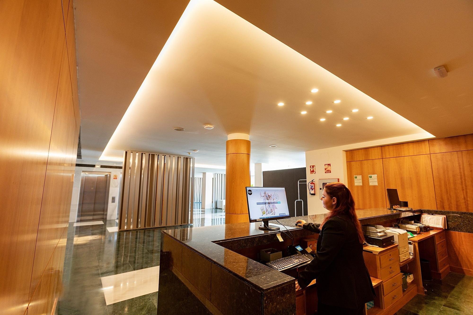 Vista Lobby Hotel Vértice Índalo Almería
