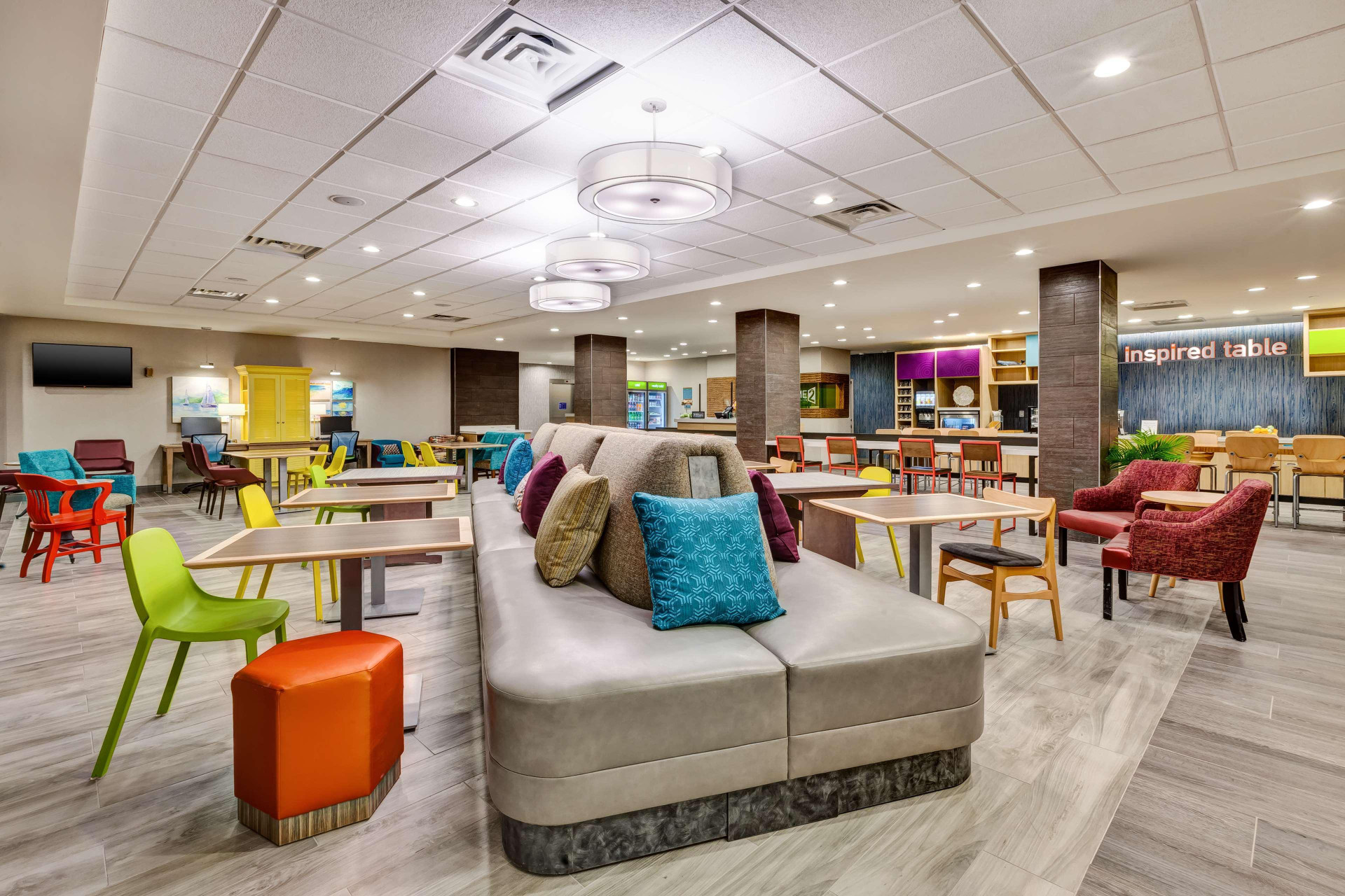 Vista Lobby Home2 Suites by Hilton Wilmington Wrightsville Beach