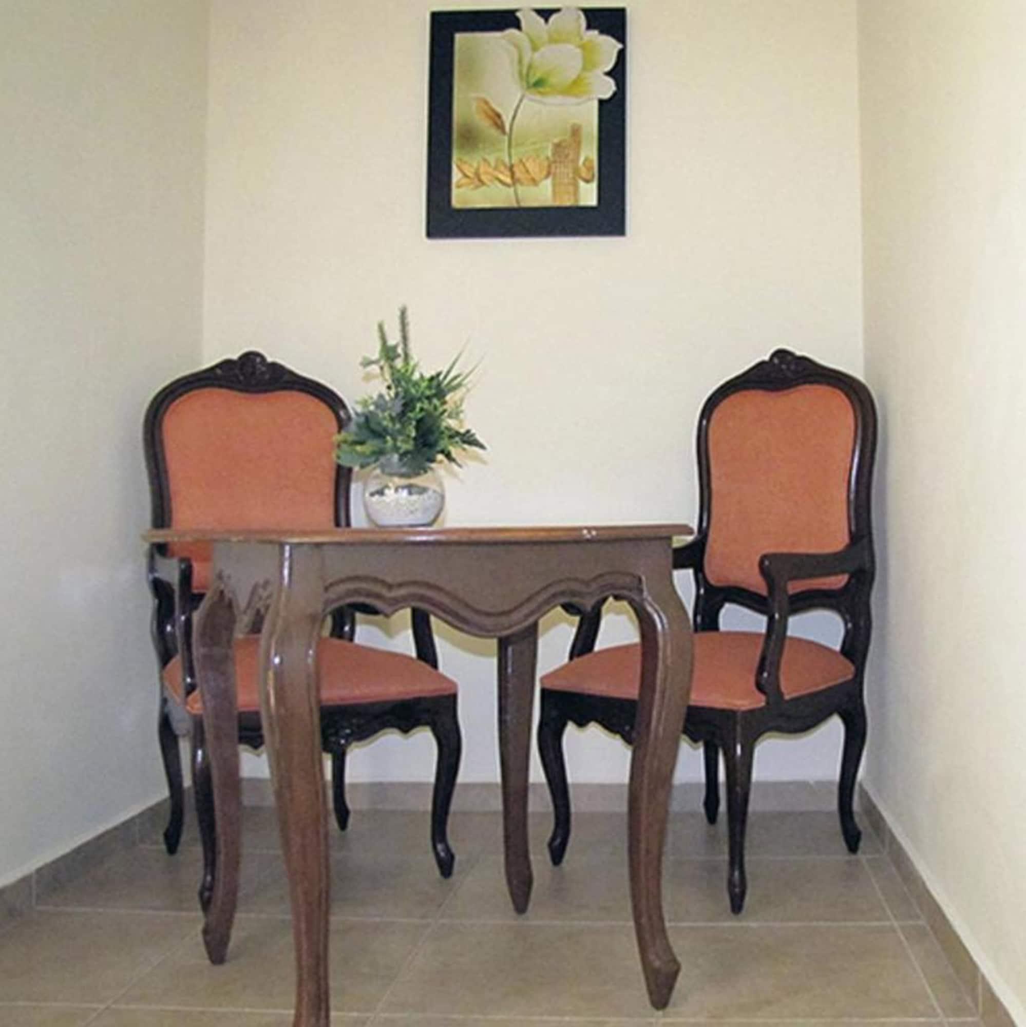 Set de Habitación Hotel Tropico Inn