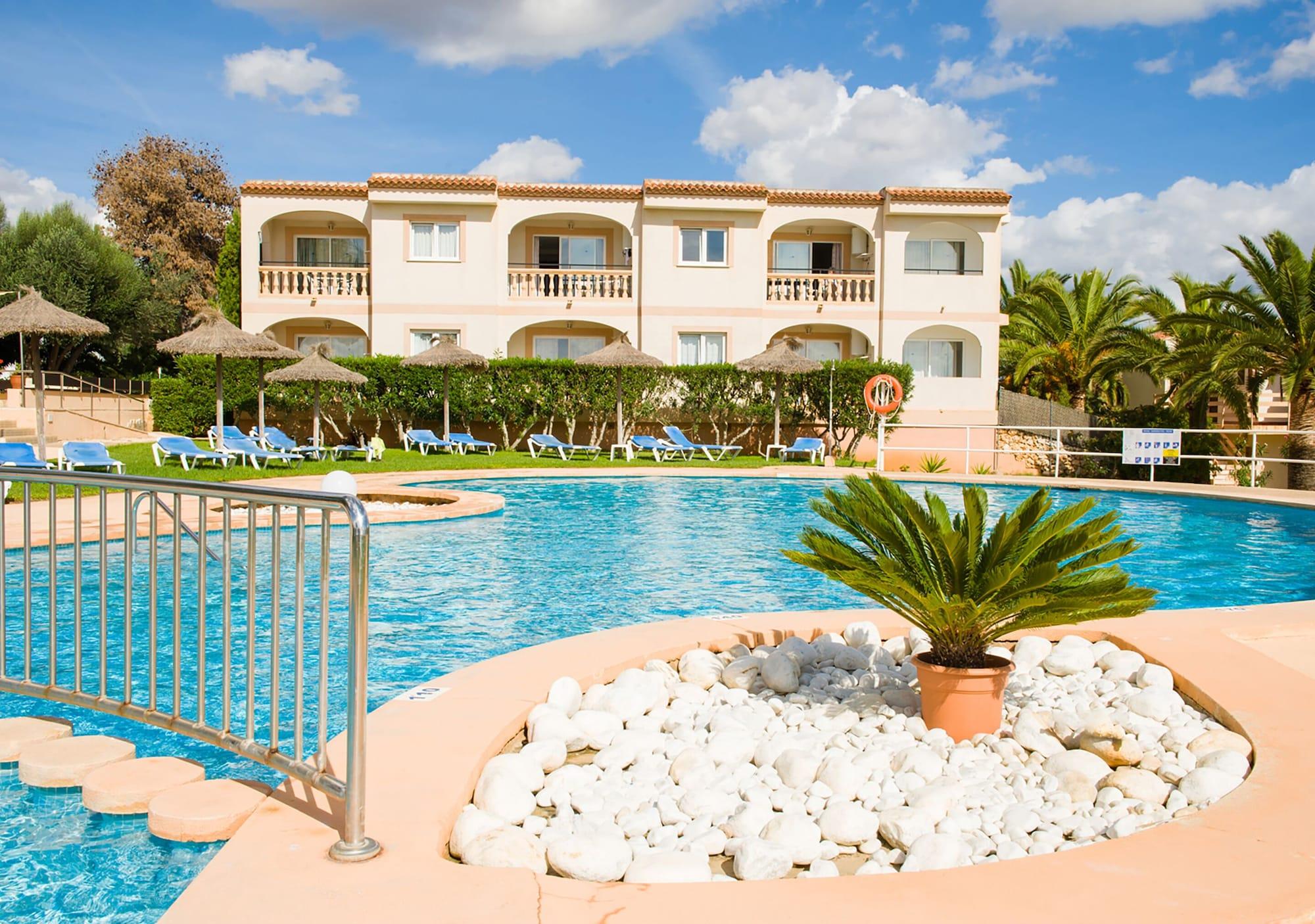 Varios Apartamentos Sol Romántica by DOT Suites