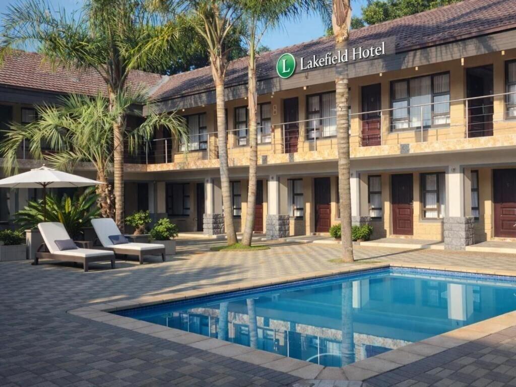Vista Piscina Europrime Hotels Lakefield