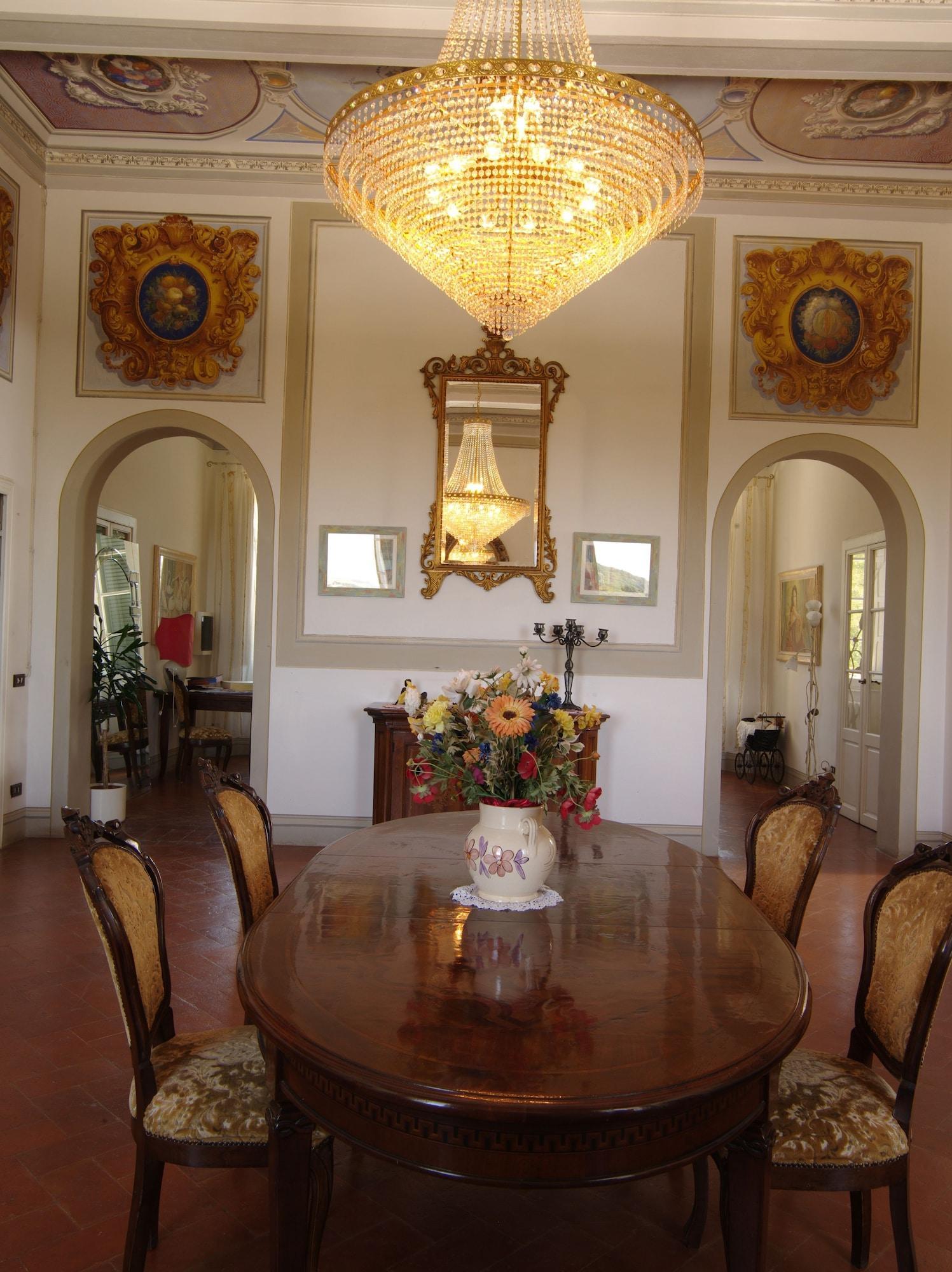 Bar/Salón Villa Conti