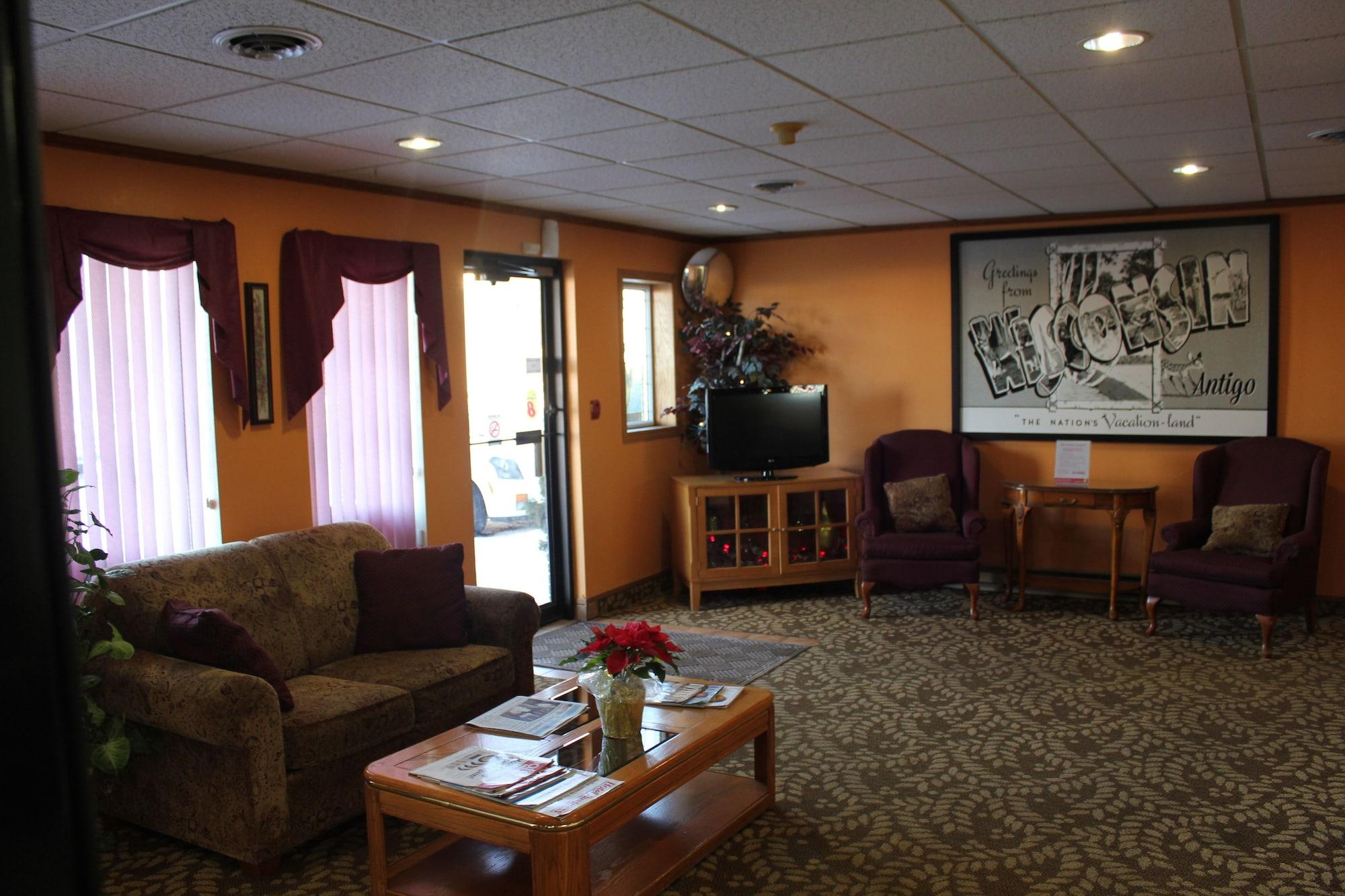 Vista Lobby Super 8 by Wyndham Antigo