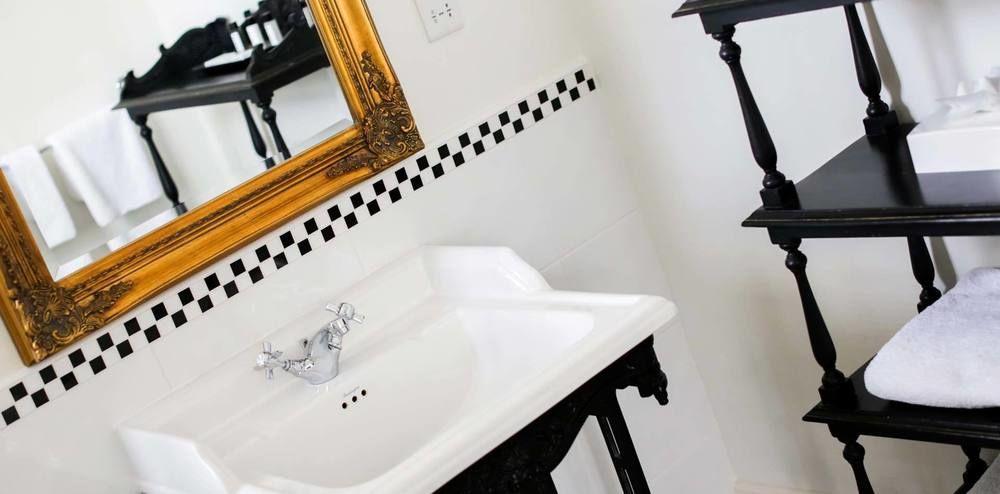 Set de Habitación The Roseate Villa Bath