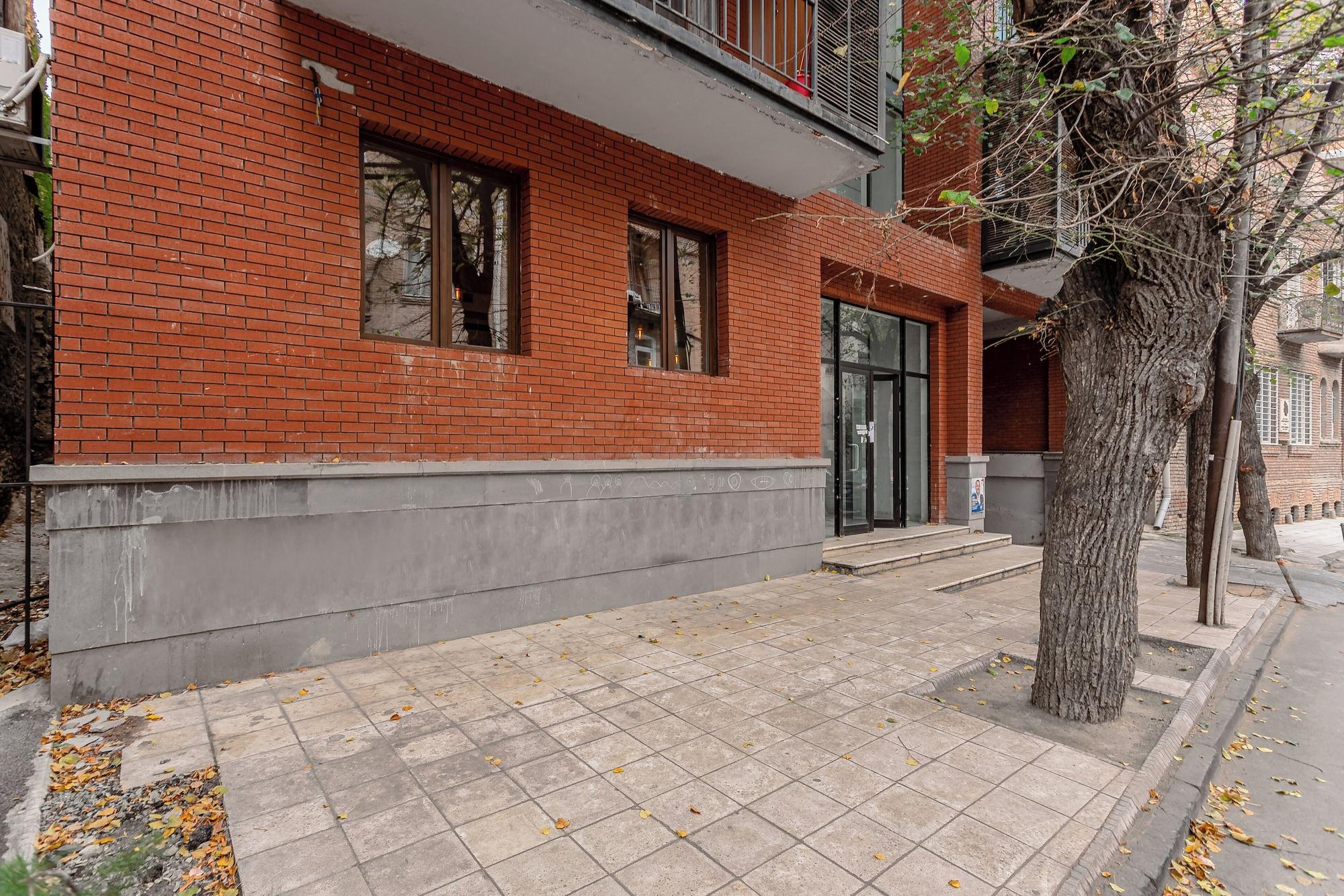Vista Exterior The Tbilisi Pod